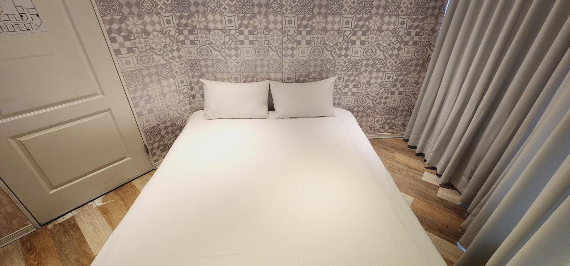 Cheers Loft Self Check-In Hotel Тайбэй Экстерьер фото